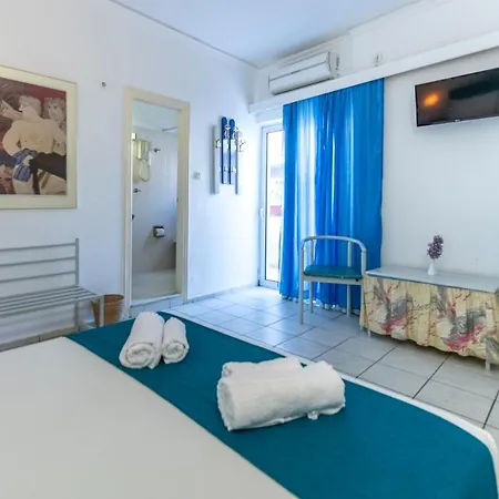 Roy Hotel 3*
